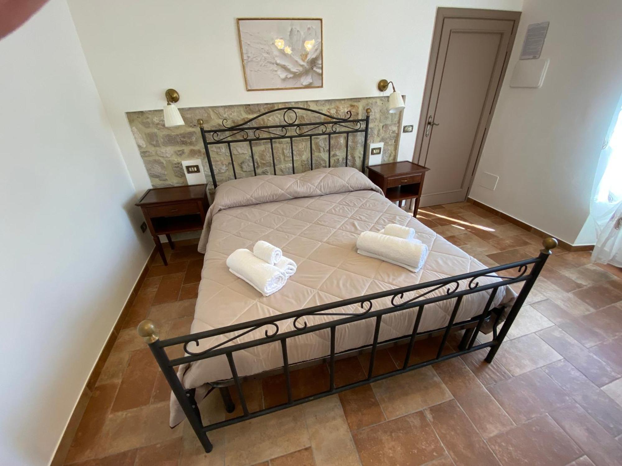 La Casa Di Nonna Tella Bed & Breakfast Lenola Bagian luar foto